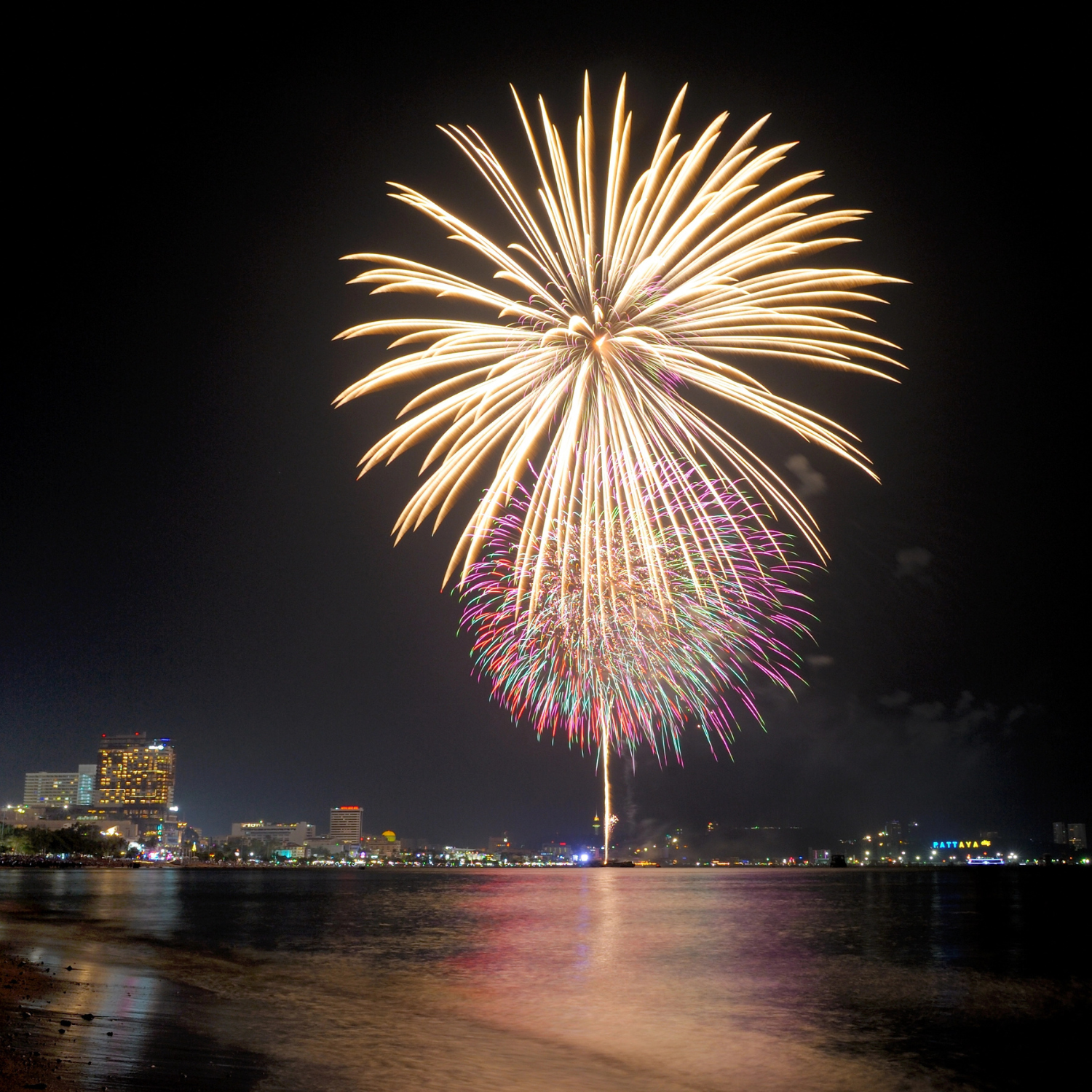 New Year, New Goals: ISS’s Top 10 Tips for Shipping in 2025